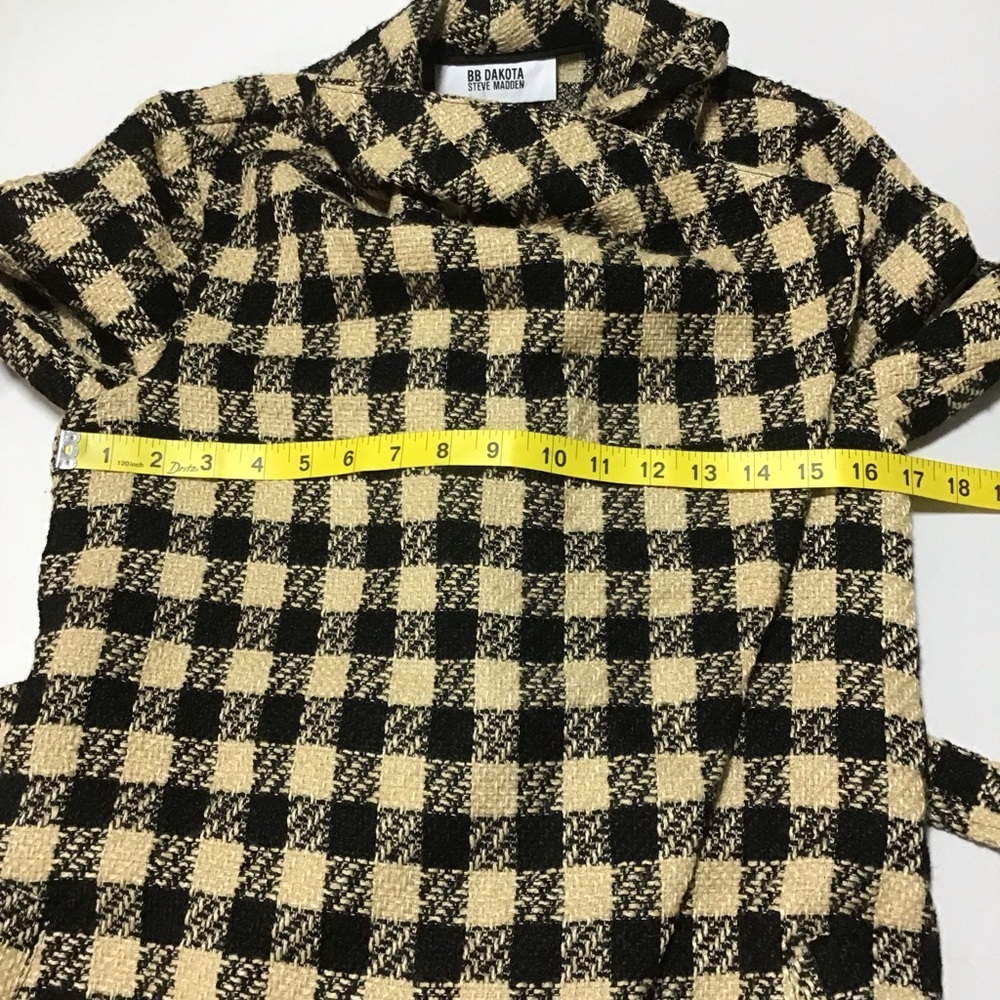 BB Dakota Checkered Woven Jacket - Picture 10 of 10